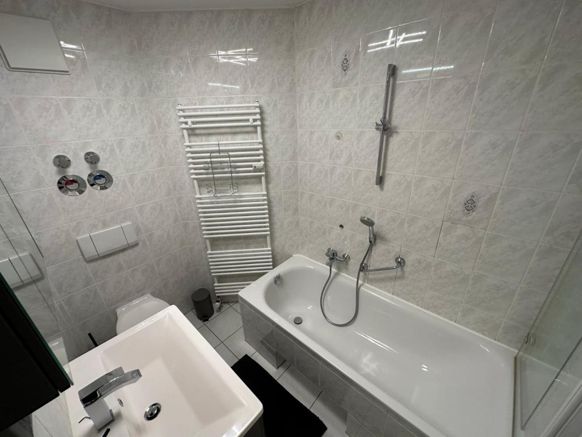 Taucha Fhv01 - Ferienwohnung 100M² 6 Personen Garten Und Terrasse 2X Wc מראה חיצוני תמונה